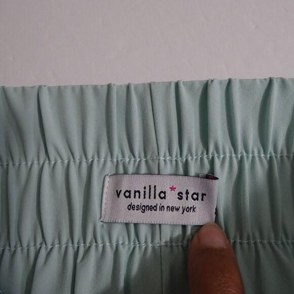 Vanilla Star Light Green High-Waisted Shorts Women Size L Athletic Active Wear - Picture 3 of 9